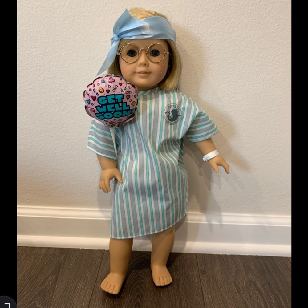 RETIRED American Girl Hospital Outfit
